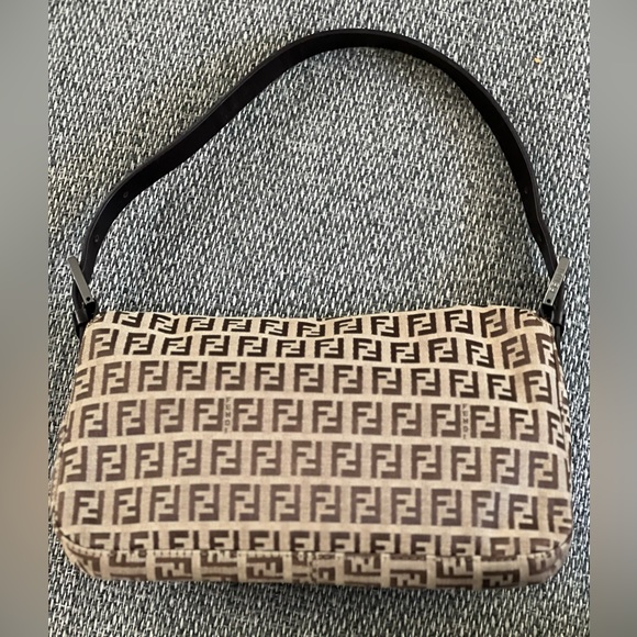 Fendi Zuccino baguette bag - Picture 4 of 4